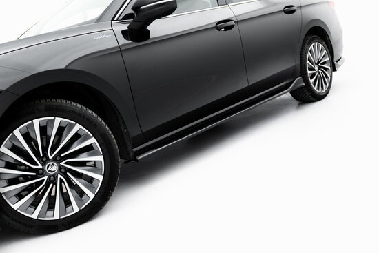 Maxton Design Skoda Superb Mk4 Side Skirts Diffusers Versie 2
