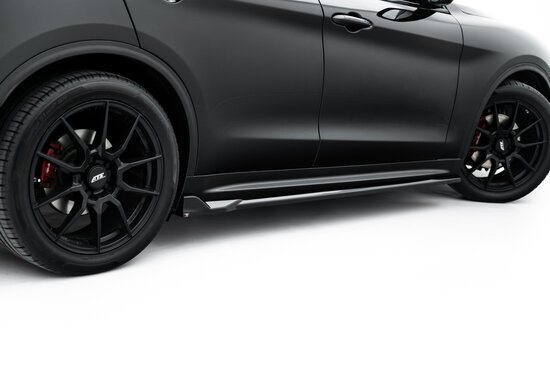 Maxton Design Alfa Romeo Stelvio Side Skirt Diffusers Versie 2