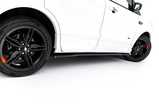 Maxton Design Ford Kuga MK2 ST Line Facelift Side Skirts Diffusers Versie 1