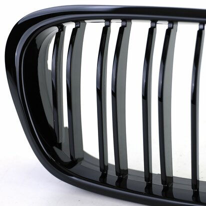bmw-5-Serie-Grill-Nieren-e39-dubbelspijl-performance-grill-zwart-glans
