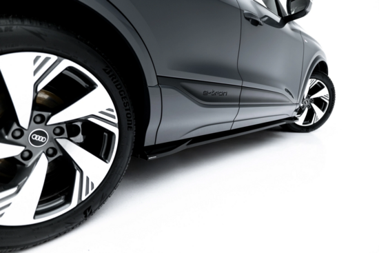Maxton-Design-Audi-Q6-e-tron-SQ6-Skirts-Diffusers-AU-Q6-ETRON-SLINE-1-SD1G
