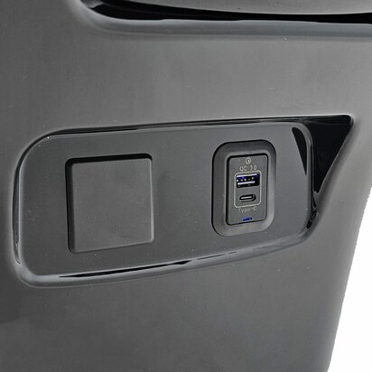 Middenconsole-Koelbox-Voor-Mercedes-V-Klasse-W447-USB-Draadloos-Laden-Ambient-Light