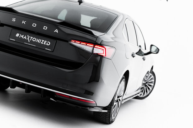 Maxton Design Skoda Superb Mk4 Rear Side Splitters Versie 1