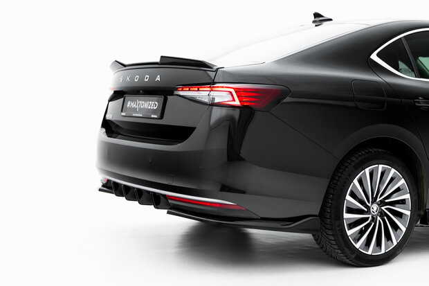 Maxton Design Skoda Superb Mk4 Central Rear Valance Spoiler Versie 1