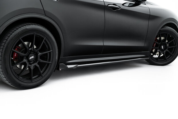 Maxton Design Alfa Romeo Stelvio Side Skirt Diffusers Versie 2