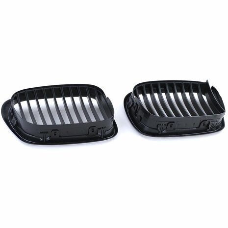 bmw-5-Serie-Grill-Nieren-e39-enkelspijl-performance-grill-mat-glans