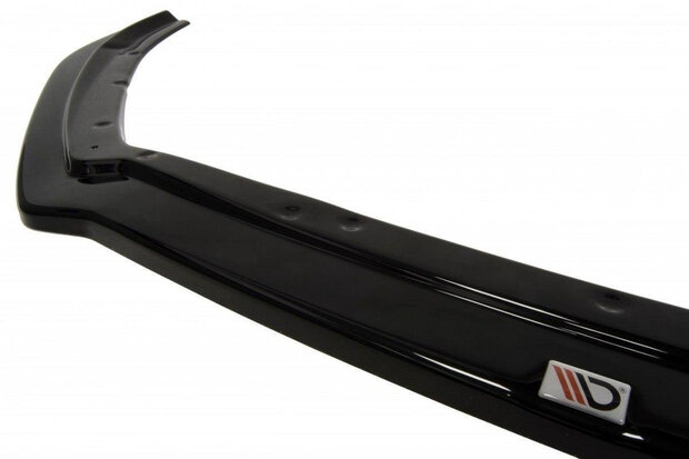 Maxton-Design-Ford-Focus-RS-Mk3-Splitter-Spoiler-Versie-4