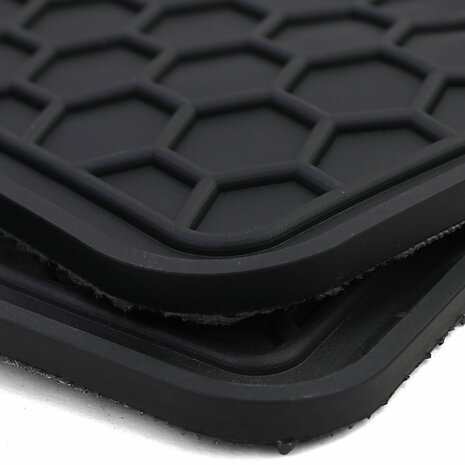 Rubberen-Wintermatten-Tesla-Model-Y-Modder-Matten-