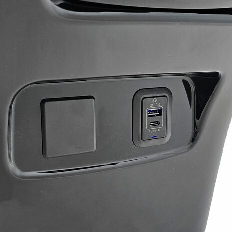 Middenconsole-Koelbox-Voor-Mercedes-V-Klasse-W447-USB-Draadloos-Laden-Ambient-Light