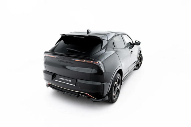 Alfa-Romeo-Junior-Mk1-Spoiler-Cap-Maxton-Design-Upper