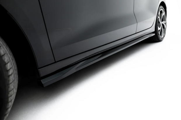 Audi-A3-Sedan-8Y-Facelift-maxton-side-skirts-Diffusers-
