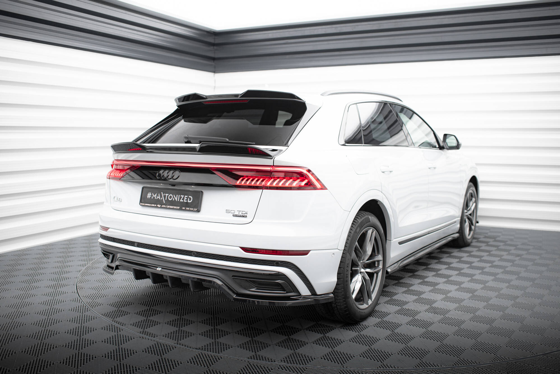 Maxton-Design-Audi-Q8-S-Line-Spoiler-Splitter-Diffuser-Sdie-Skirt