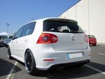 Golf 5 R32 Look Achterbumper spoiler aanzetstuk met uitsparing 2 x uitlaat links