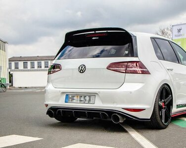 Volkswagen Golf 7 R20 Look Hoogglans Zwart Spiegelkappen Golf 7.5 Facelift  - uwautoonderdeel