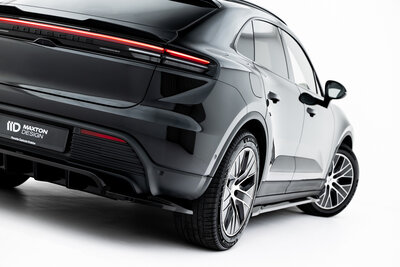 Maxton Design Porsche Macan EV Electric Rear Diffuser Vertical Bar Versie 1