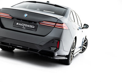 Maxton Design Bmw 5 Serie / i5 / M Pack G60 G61 Rear Splitter Vertical Bar Versie 1