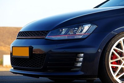 Golf 7 GTI look embleemloze grill