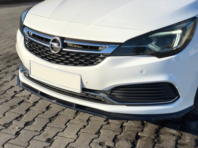 Maxton Design Opel Astra K OPC LINE Voorspoiler Spoiler Splitter Versie 1